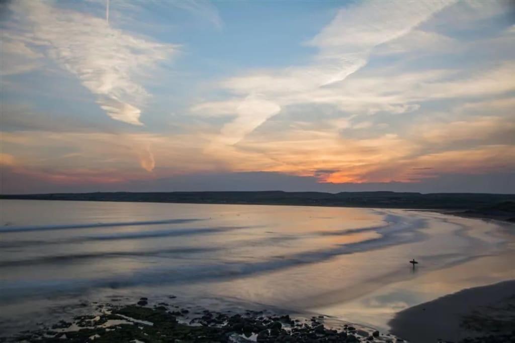 Village Centre Apartment Lahinch Esterno foto