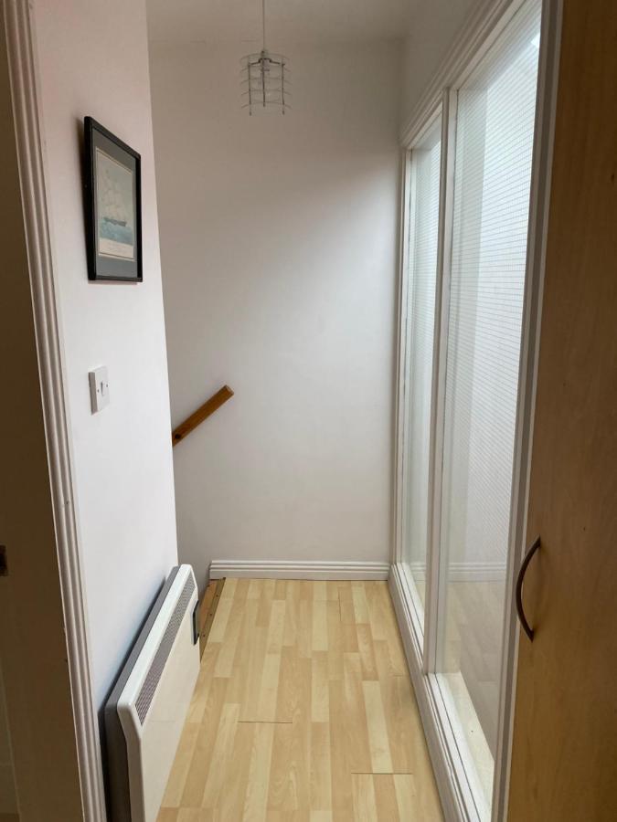 Village Centre Apartment Lahinch Esterno foto